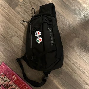 BRAND NEW PATAGONIA SLING BAG